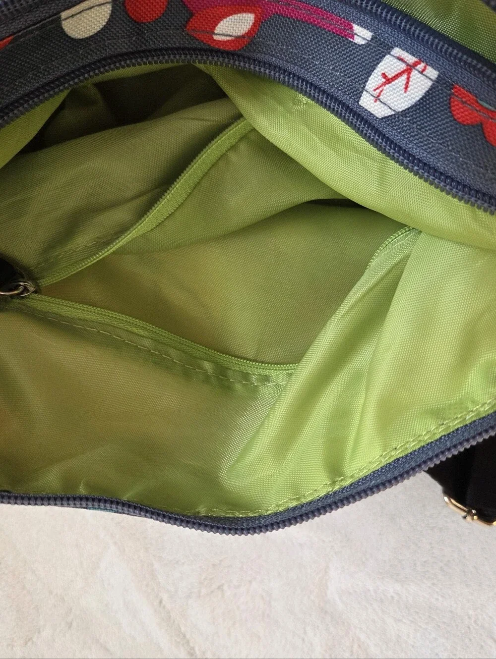 Vintage Lily Bloom Crossbody Hobo - Picture 5 of 7